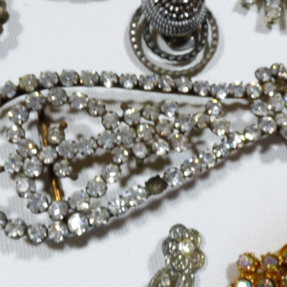 lot of 23 VTG Victorian Metal Belt Buckle Shoe clip parts Rhinestones Crystals main image 6